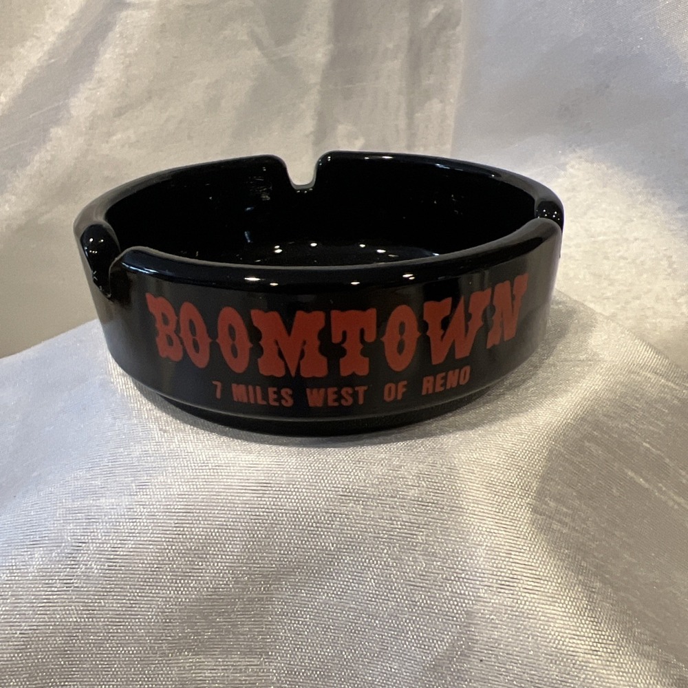 VINTAGE CASINO BOOMTOWN 7‎ MILES WEST OF RENO NV GLASS CIGARETTE ASHTRAY